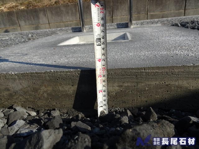 墓　代々墓　洋墓　デザイン　省スペース　カロート　地上納骨　巻石　外柵　板張り　基礎　霊園　津山　鏡野　久米南　岡山